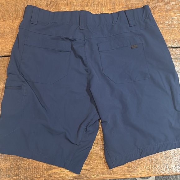 ZEROXPOSUR Men's Lightweight Navy Stretch Travel Friendly Shorts Size: 34. - Picture 2 of 9